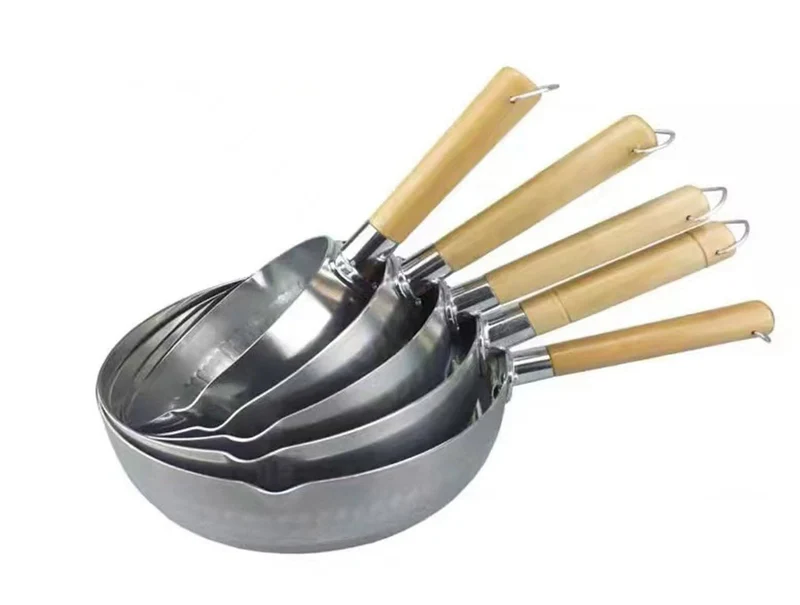 CHEFCO,GC416W,Aluminum Sauce Pan with Wooden Handle (16cm/6.3"Dia)