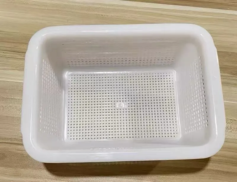 CHEFCO,WH640, White Plastic Rectangular Vegetable Wash Baskets (Fine Grid)-14"L x 10.6"W x 4.1"H