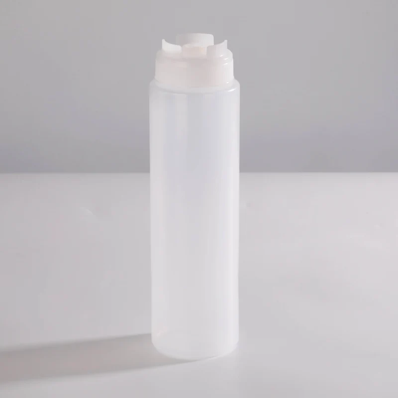 CHEFCO,PSD-24C, Plastic Squeeze Bottle wIth Non-Drip Silicone Spout,Clear, 24OZ