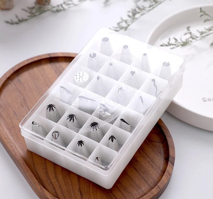 Chefco, SE-CDT-24, Stainless Steel 24 Cake Decorating Tips Set